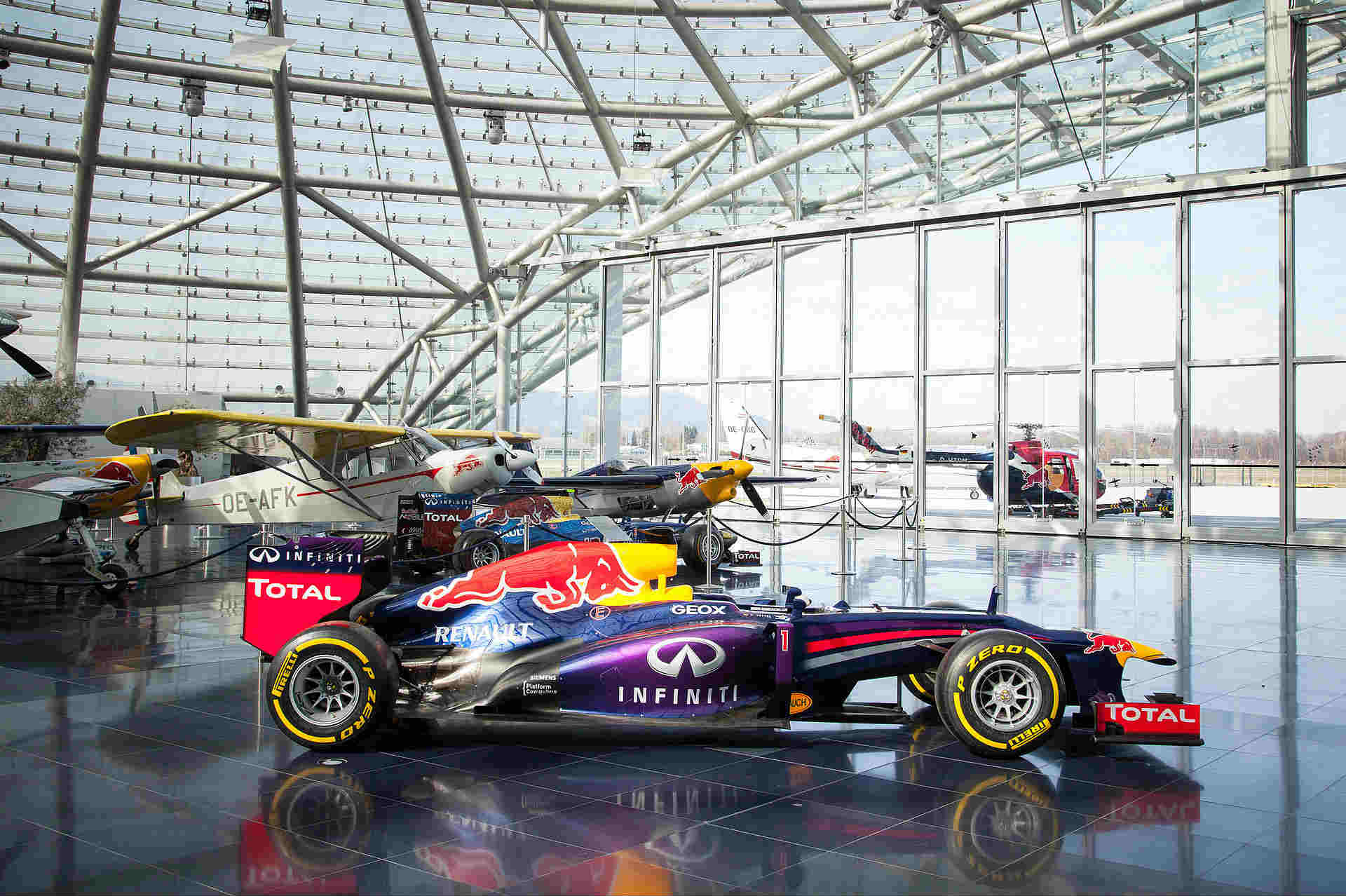 HANGAR-7 REDBULL - AUTOMOTIVE - The most important directory of museums collections dedicated to vehicles